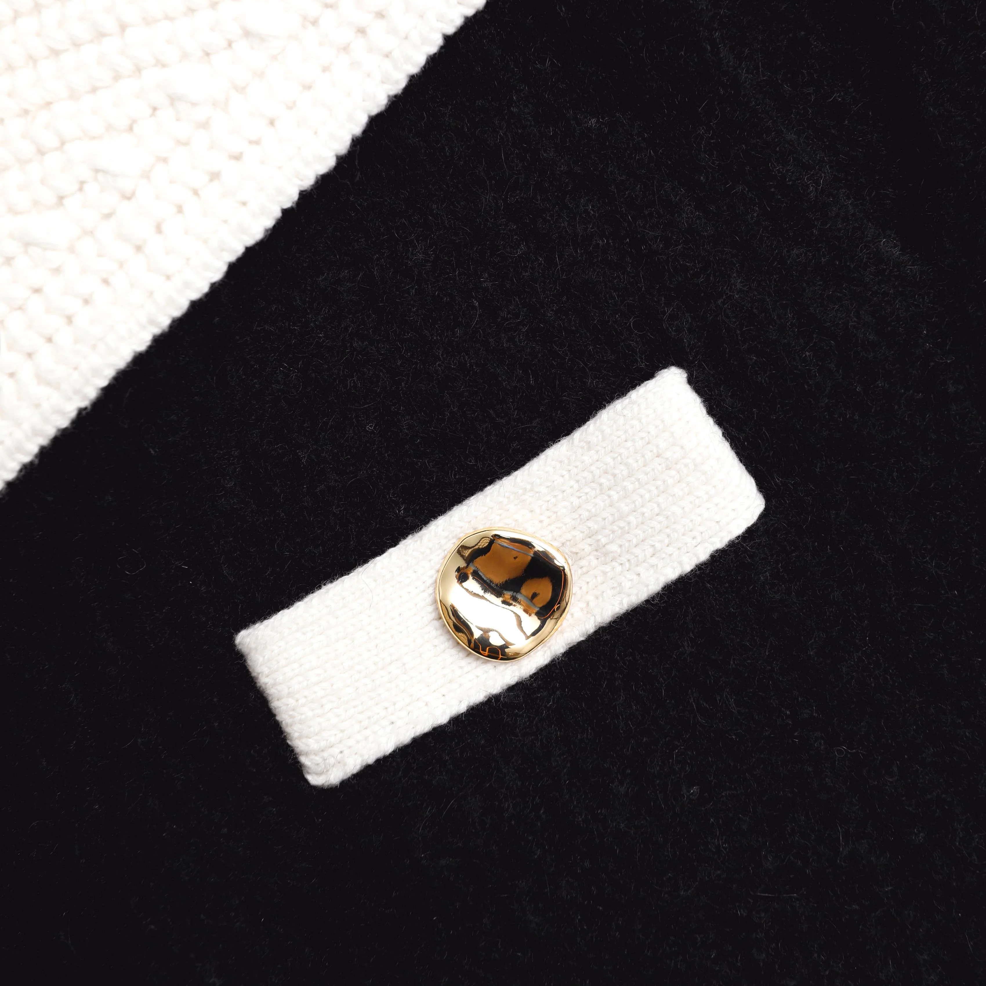 Black Cashmere Blend Jumper - Image 5