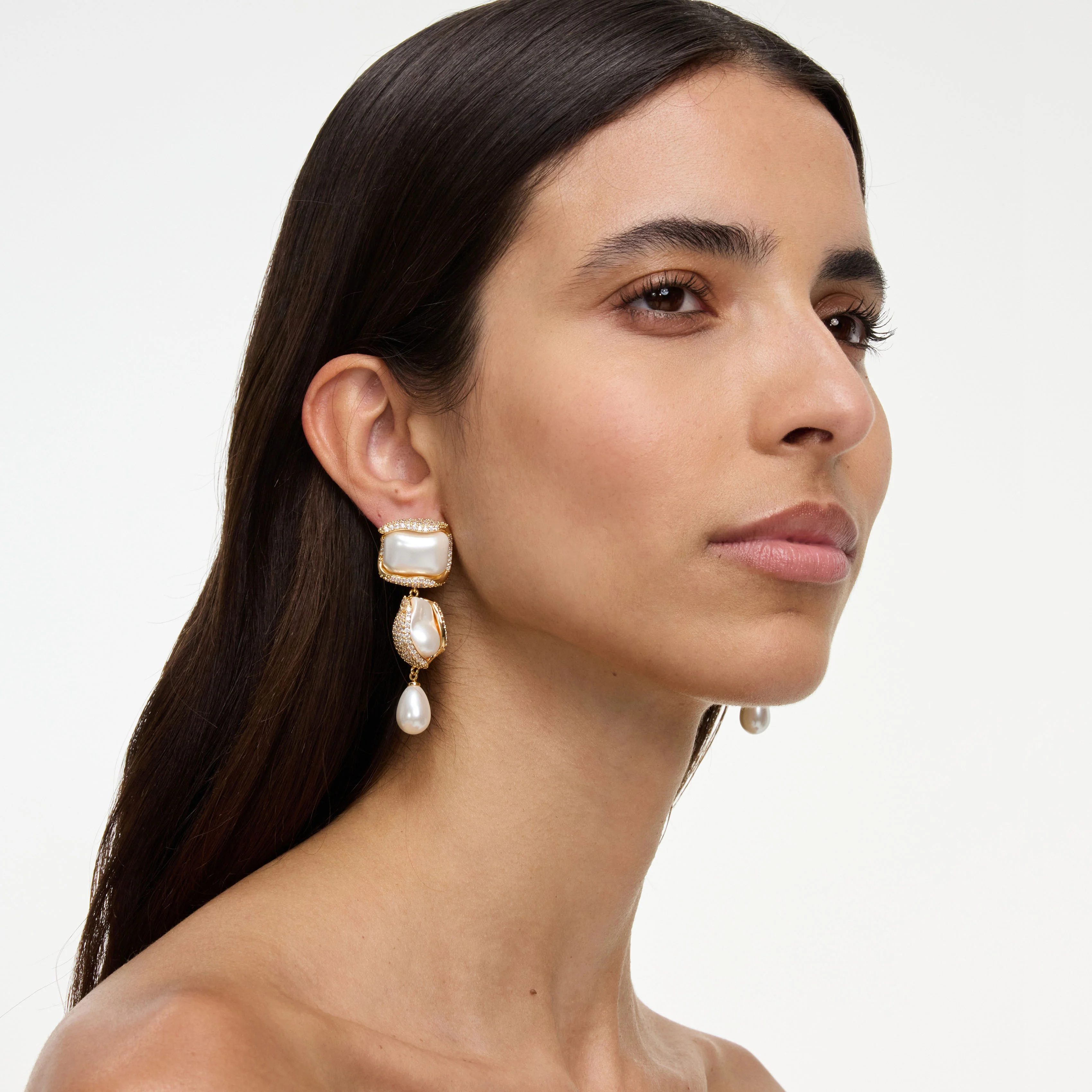 Gold Crystal Pearl Tiered Earring - Image 2