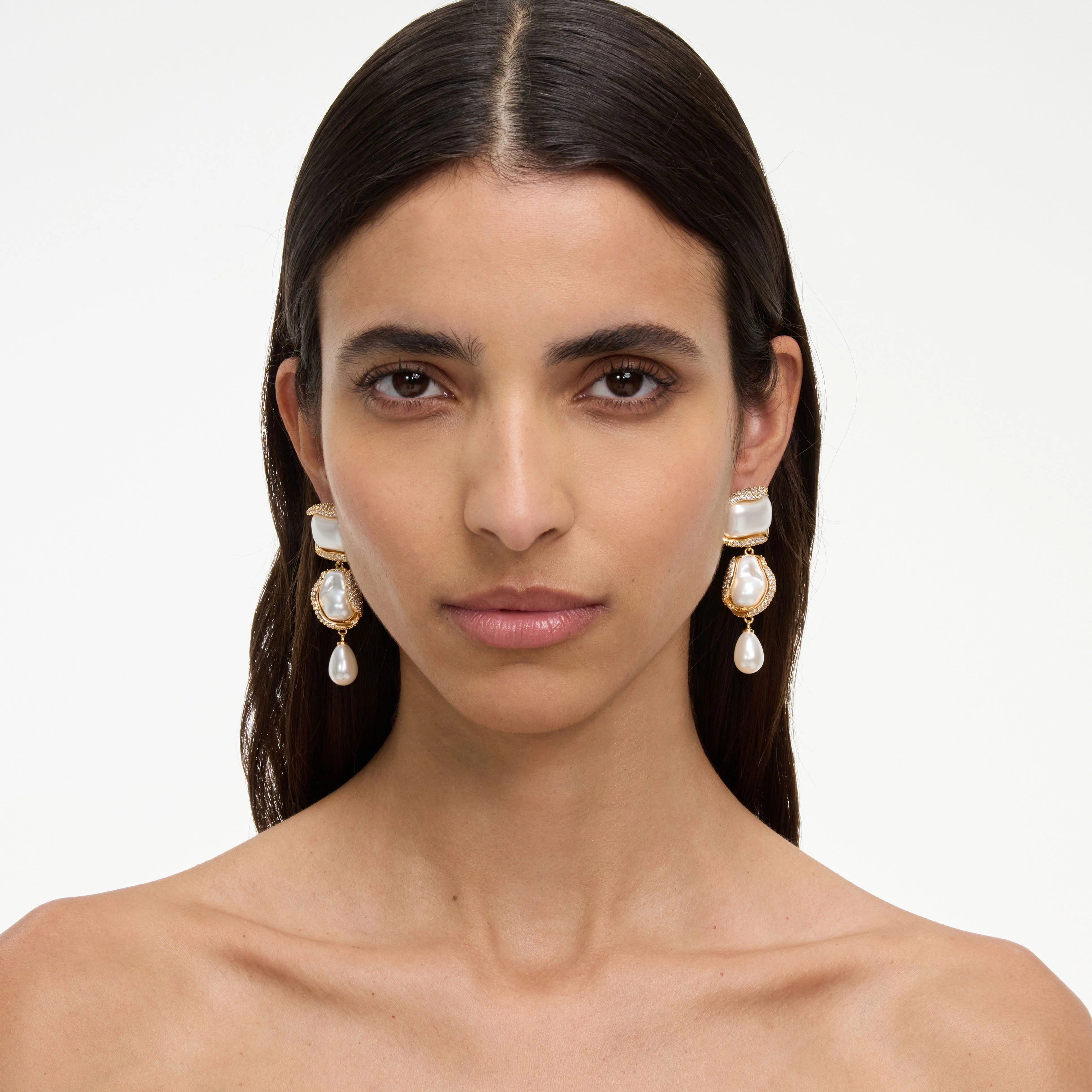 Gold Crystal Pearl Tiered Earring - Image 4