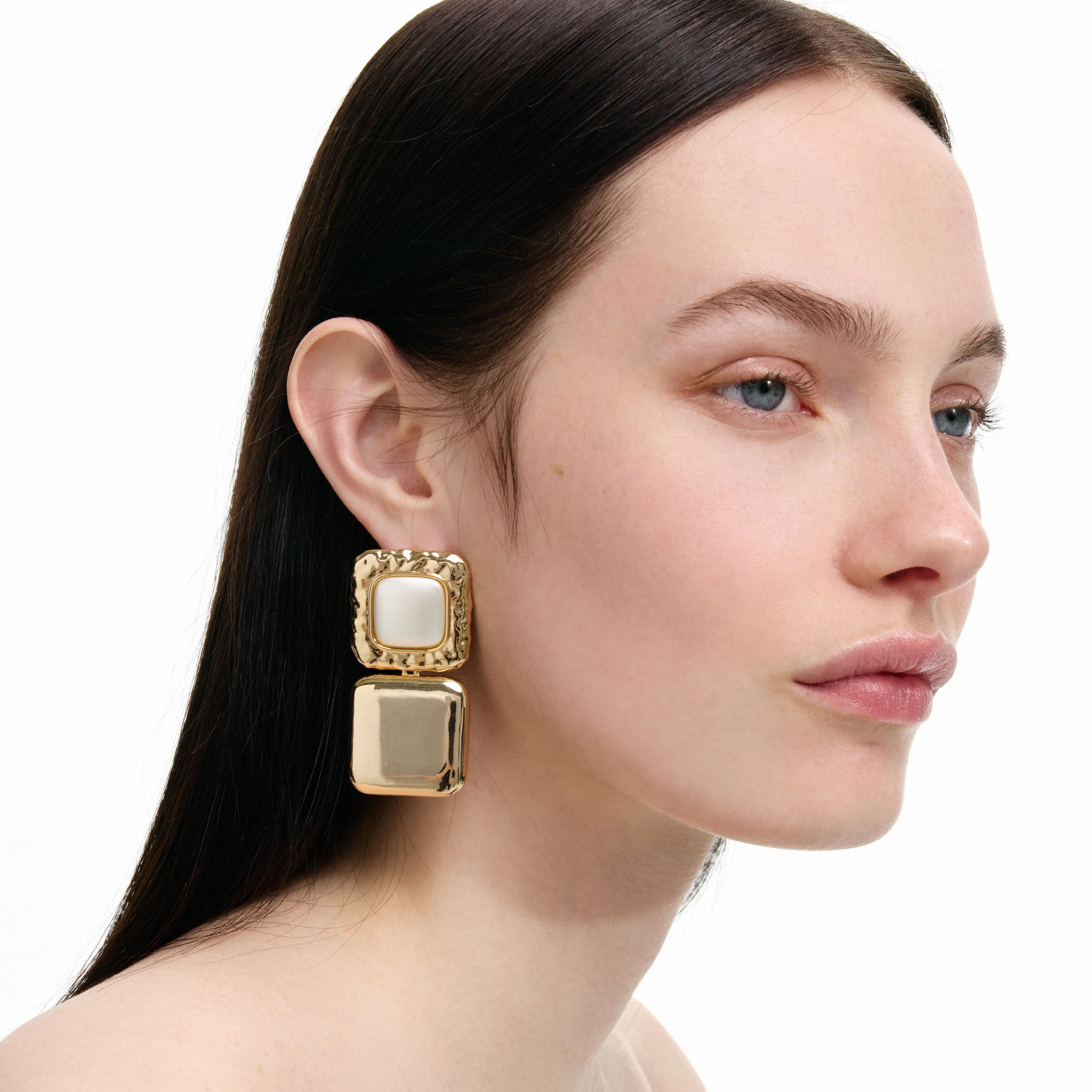 Mottled Gold Pearl Tiered Earrings - Image 2
