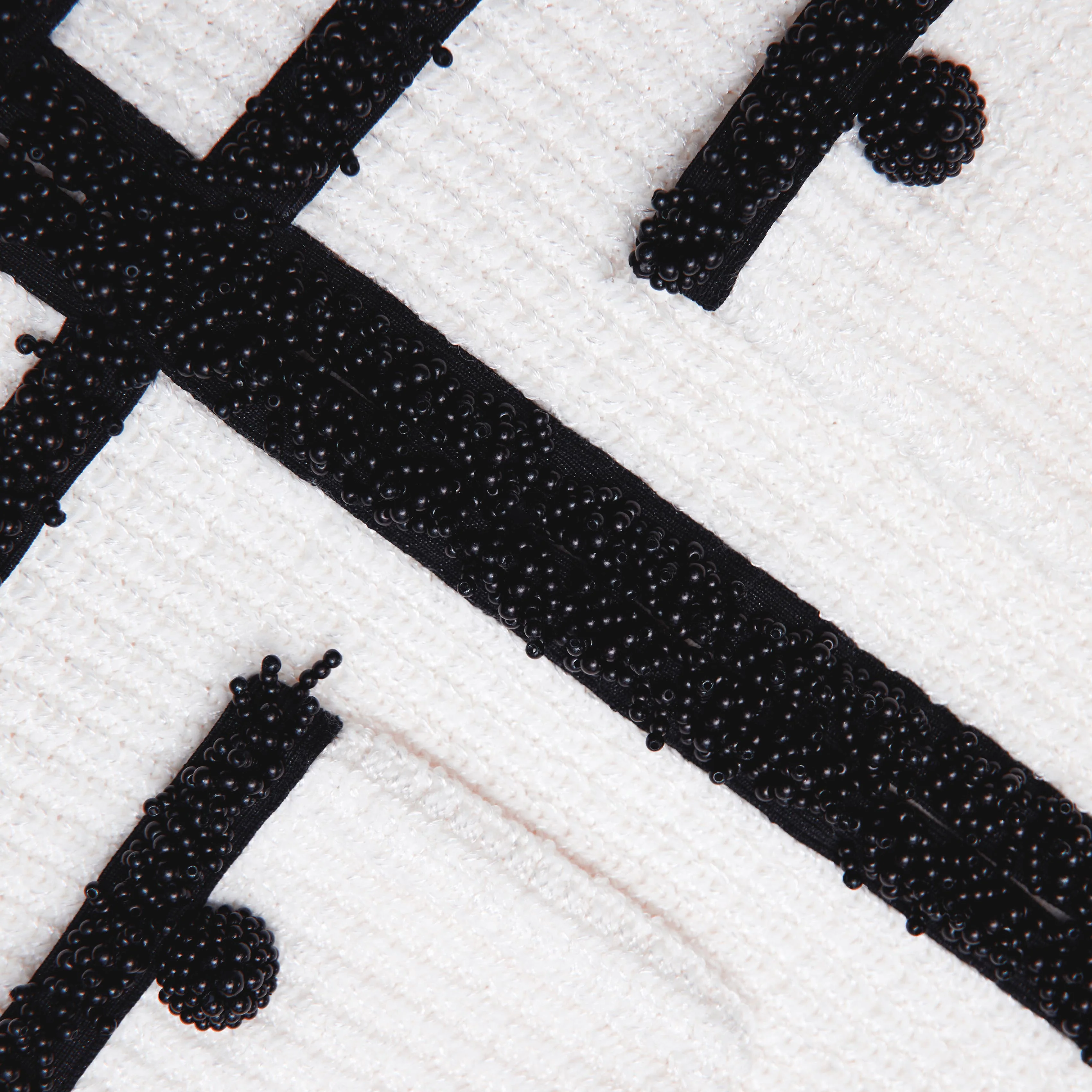 White Knit Contrast Trim Midi Dress - Image 5
